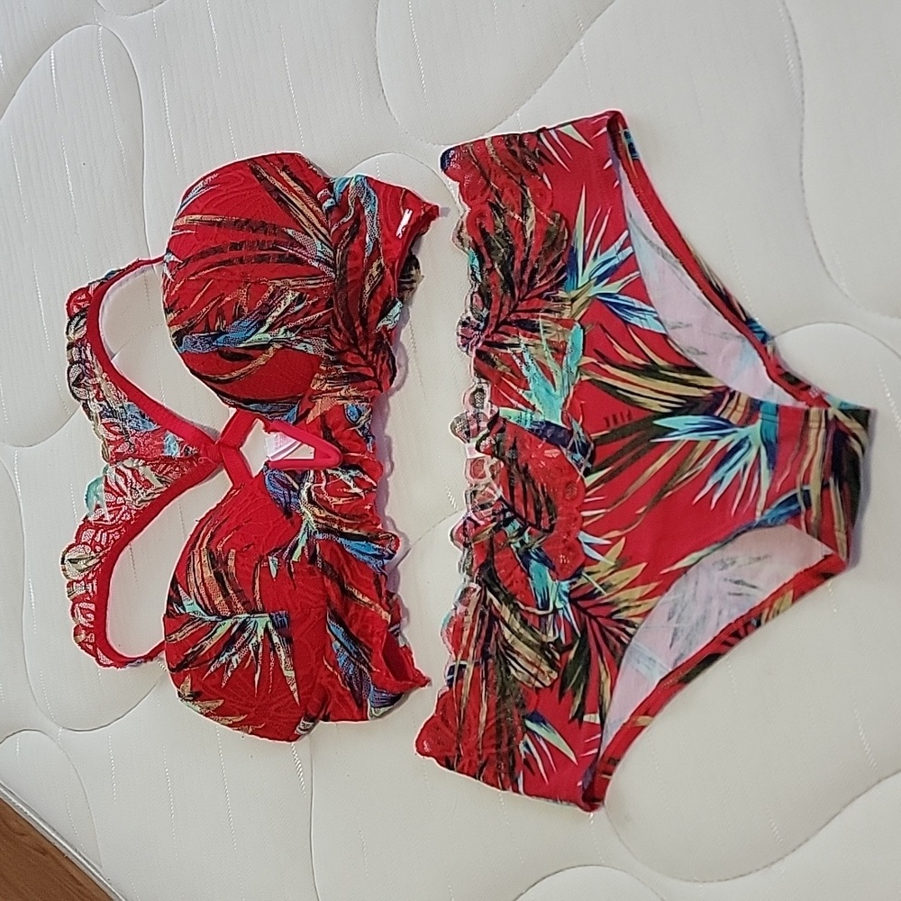 PINK VICTORIA'S set